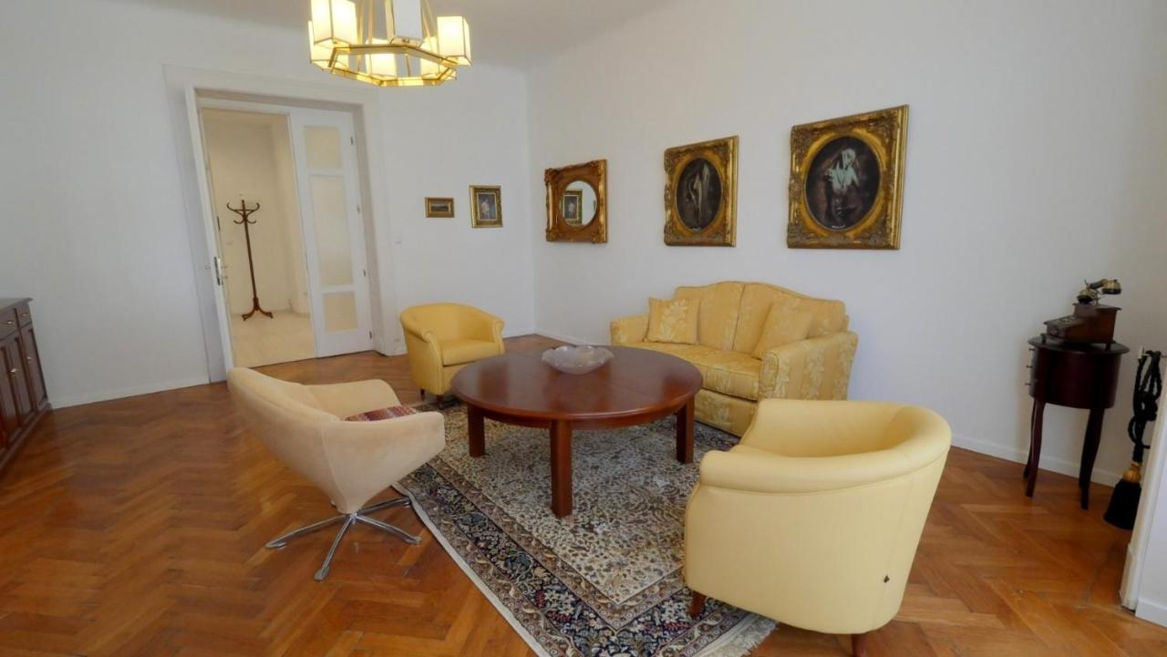 ברטיסלאבה Velky 3I Apartman V Centre Mesta מראה חיצוני תמונה