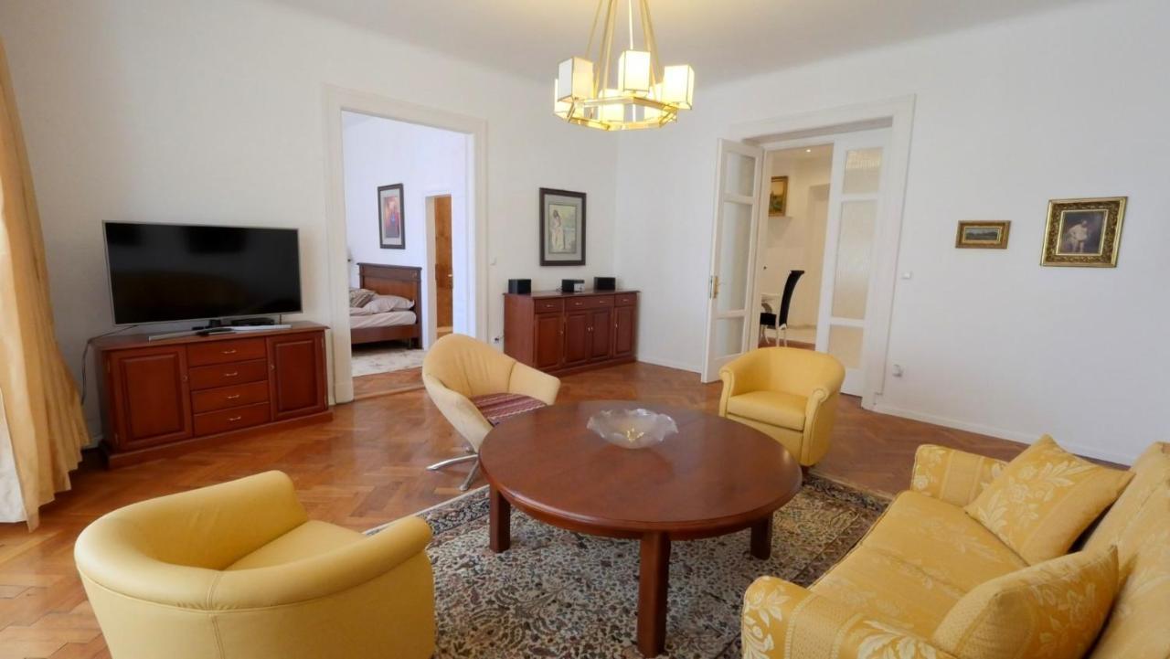 ברטיסלאבה Velky 3I Apartman V Centre Mesta מראה חיצוני תמונה