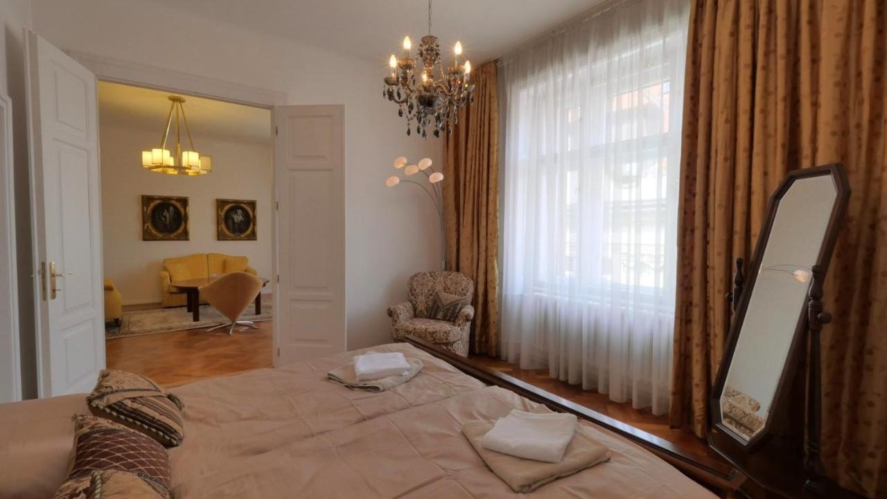 ברטיסלאבה Velky 3I Apartman V Centre Mesta מראה חיצוני תמונה