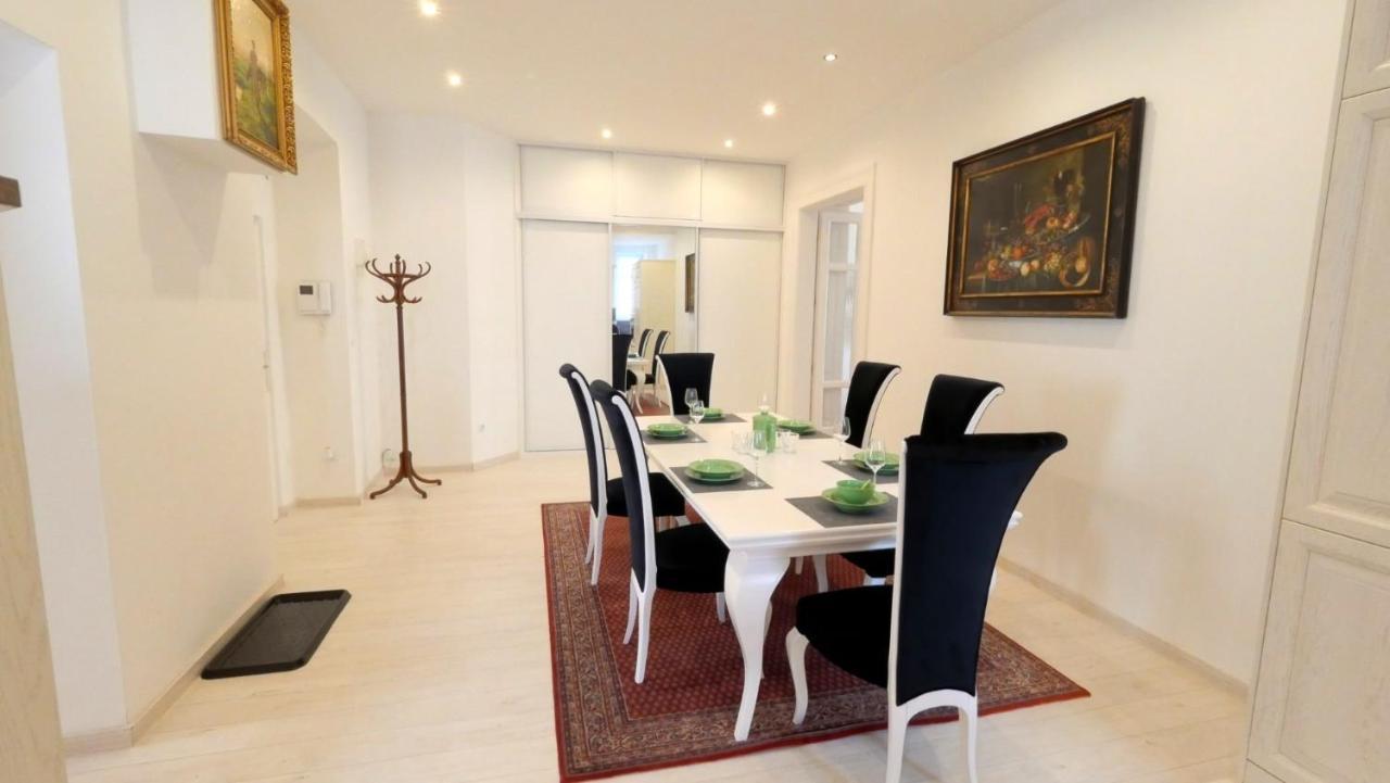 ברטיסלאבה Velky 3I Apartman V Centre Mesta מראה חיצוני תמונה